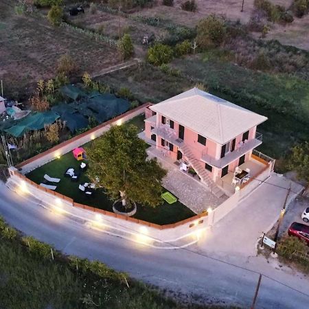Villa Nissos Línia 外观 照片