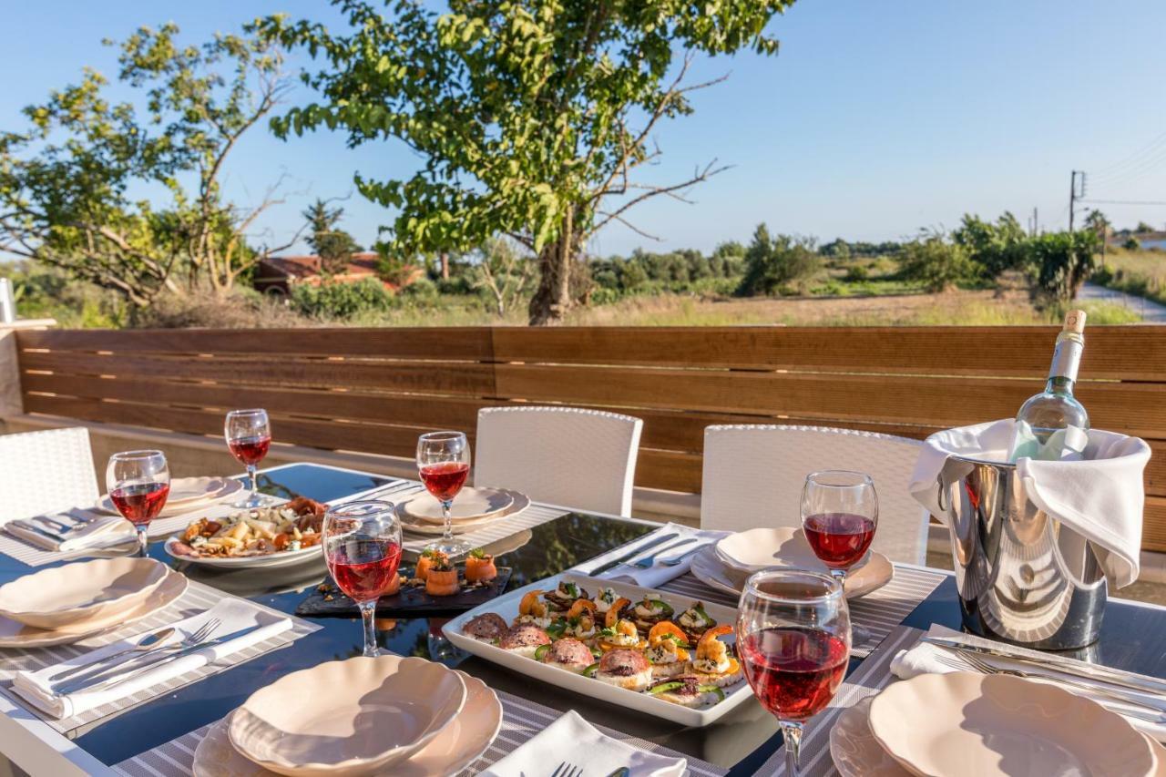 Villa Nissos Línia 外观 照片